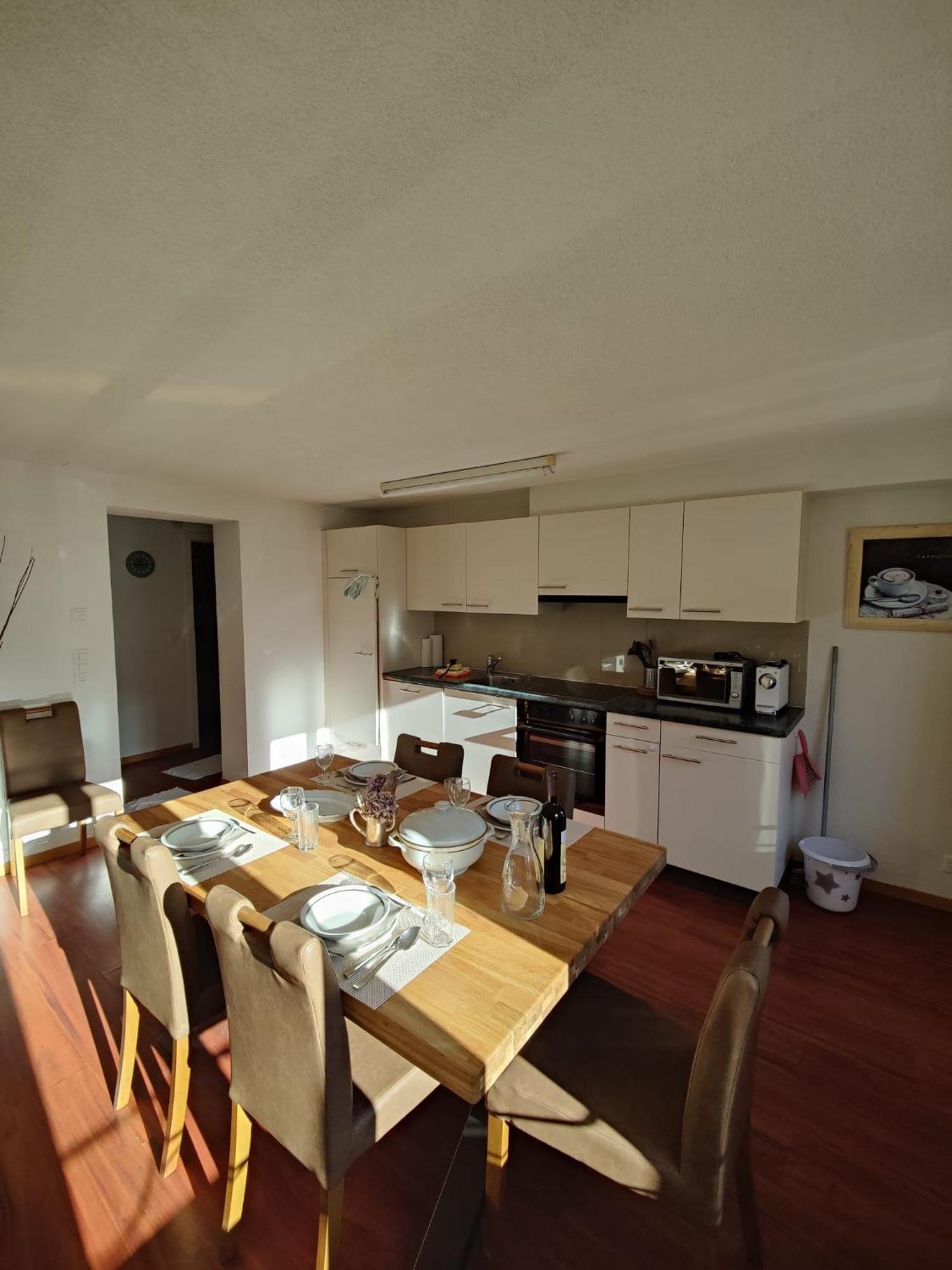 Hubel Apartment 14 Wilderswil Bilik gambar